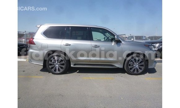 Acheter Import Voiture Lexus LX Autre à Import - Dubai, Diana Acheter Import Voiture Lexus LX Autre à Import - Dubai, Diana