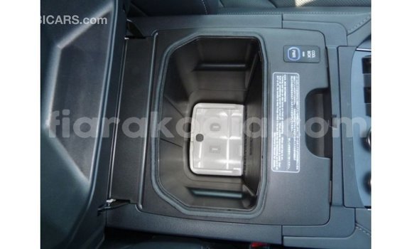 Acheter Import Voiture Lexus LX Autre à Import - Dubai, Diana Acheter Import Voiture Lexus LX Autre à Import - Dubai, Diana