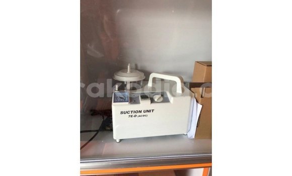 Acheter Import Voiture Toyota Hiace Blanc à Import - Dubai, Diana Acheter Import Voiture Toyota Hiace Blanc à Import - Dubai, Diana