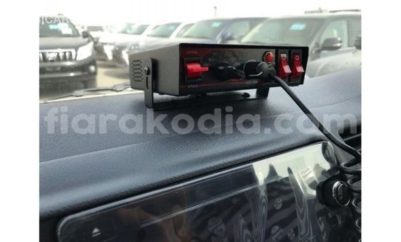 Acheter Import Voiture Toyota Hiace Blanc à Import - Dubai, Diana Acheter Import Voiture Toyota Hiace Blanc à Import - Dubai, Diana