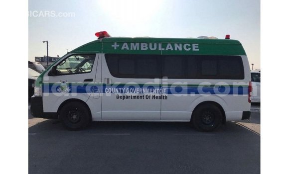 Hividy Toyota Hiace fotsy Car in Import - Dubai in Diana Hividy Toyota Hiace fotsy Car in Import - Dubai in Diana