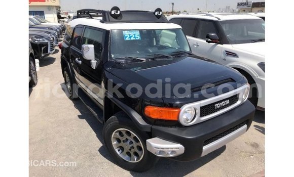 Acheter Import Voiture Toyota FJ Cruiser Noir à Import - Dubai, Diana Acheter Import Voiture Toyota FJ Cruiser Noir à Import - Dubai, Diana