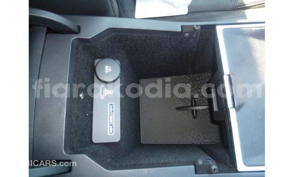 Acheter Import Voiture Jaguar E-Pace Rouge à Import - Dubai, Diana Acheter Import Voiture Jaguar E-Pace Rouge à Import - Dubai, Diana