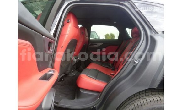 Acheter Import Voiture Jaguar F-Pace Noir à Import - Dubai, Diana Acheter Import Voiture Jaguar F-Pace Noir à Import - Dubai, Diana