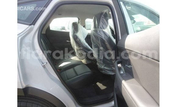 Acheter Import Voiture Jaguar E-Pace Blanc à Import - Dubai, Diana Acheter Import Voiture Jaguar E-Pace Blanc à Import - Dubai, Diana