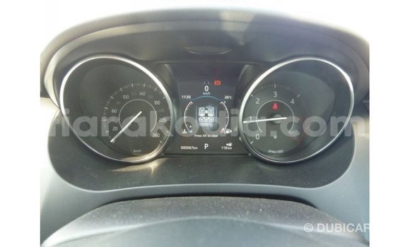 Acheter Import Voiture Jaguar E-Pace Blanc à Import - Dubai, Diana Acheter Import Voiture Jaguar E-Pace Blanc à Import - Dubai, Diana