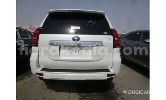 Acheter Import Voiture Toyota Prado Blanc à Import - Dubai, Diana Acheter Import Voiture Toyota Prado Blanc à Import - Dubai, Diana