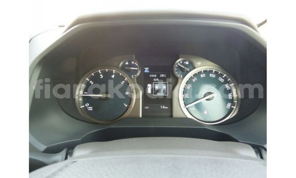 Acheter Import Voiture Toyota Prado Marron à Import - Dubai, Diana Acheter Import Voiture Toyota Prado Marron à Import - Dubai, Diana