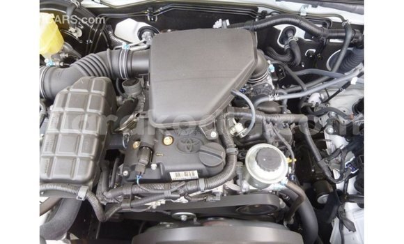 Hividy Toyota Prado fotsy Car in Import - Dubai in Diana Hividy Toyota Prado fotsy Car in Import - Dubai in Diana