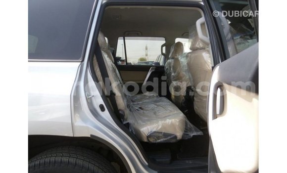 Acheter Import Voiture Toyota Prado Autre à Import - Dubai, Diana Acheter Import Voiture Toyota Prado Autre à Import - Dubai, Diana