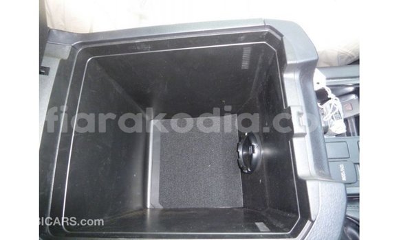 Acheter Import Voiture Toyota Prado Autre à Import - Dubai, Diana Acheter Import Voiture Toyota Prado Autre à Import - Dubai, Diana