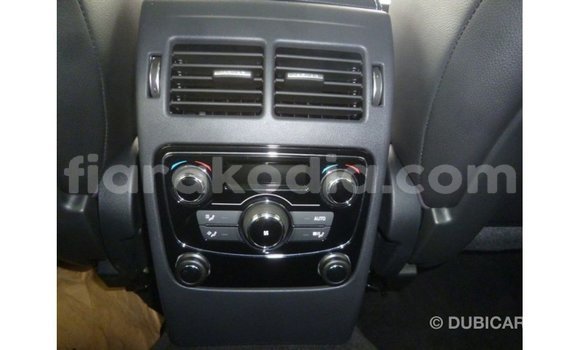 Acheter Import Voiture Jaguar F-Type Noir à Import - Dubai, Diana Acheter Import Voiture Jaguar F-Type Noir à Import - Dubai, Diana