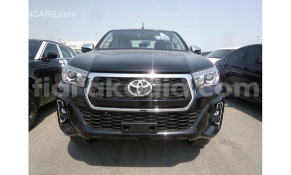 Acheter Import Voiture Toyota Hilux Noir à Import - Dubai, Diana Acheter Import Voiture Toyota Hilux Noir à Import - Dubai, Diana