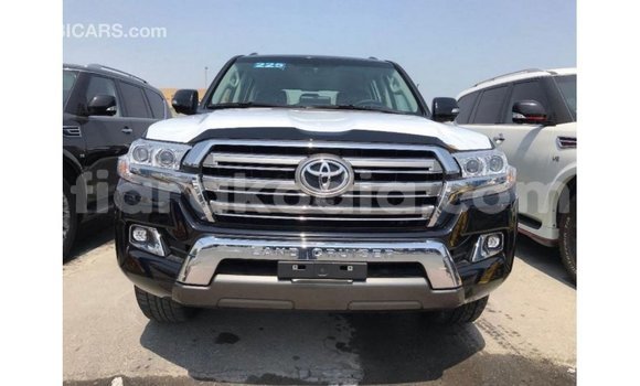 Acheter Import Voiture Toyota Land Cruiser Noir à Import - Dubai, Diana Acheter Import Voiture Toyota Land Cruiser Noir à Import - Dubai, Diana