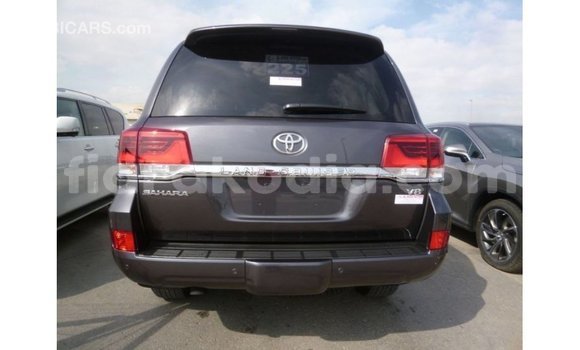 Acheter Import Voiture Toyota Land Cruiser Autre à Import - Dubai, Diana Acheter Import Voiture Toyota Land Cruiser Autre à Import - Dubai, Diana