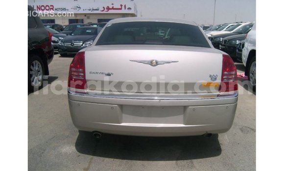 Acheter Import Voiture Chrysler 300 Beige à Import - Dubai, Diana Acheter Import Voiture Chrysler 300 Beige à Import - Dubai, Diana