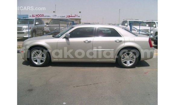 Acheter Import Voiture Chrysler 300 Beige à Import - Dubai, Diana Acheter Import Voiture Chrysler 300 Beige à Import - Dubai, Diana