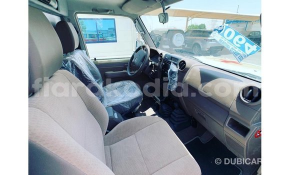 Hividy Toyota Land Cruiser beige Car in Import - Dubai in Diana Hividy Toyota Land Cruiser beige Car in Import - Dubai in Diana