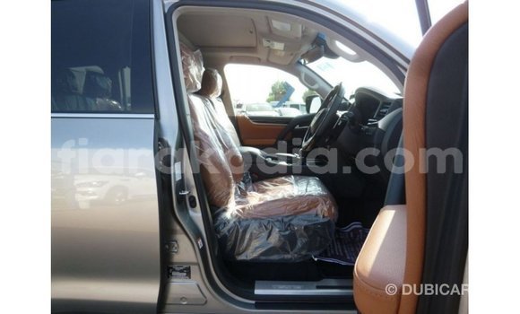 Acheter Import Voiture Lexus LX Autre à Import - Dubai, Diana Acheter Import Voiture Lexus LX Autre à Import - Dubai, Diana
