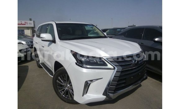 Acheter Import Voiture Lexus LX Blanc à Import - Dubai, Diana Acheter Import Voiture Lexus LX Blanc à Import - Dubai, Diana