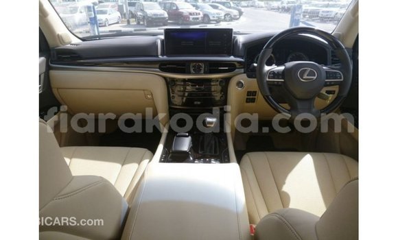 Acheter Import Voiture Lexus LX Blanc à Import - Dubai, Diana Acheter Import Voiture Lexus LX Blanc à Import - Dubai, Diana