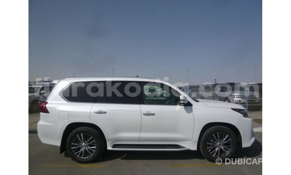 Acheter Import Voiture Lexus LX Blanc à Import - Dubai, Diana Acheter Import Voiture Lexus LX Blanc à Import - Dubai, Diana