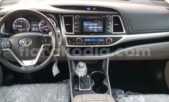Hividy Toyota Highlander Hafa Car in Import - Dubai in Diana Hividy Toyota Highlander Hafa Car in Import - Dubai in Diana