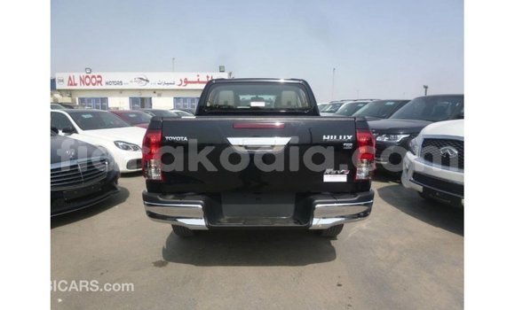 Acheter Import Voiture Toyota Hilux Noir à Import - Dubai, Diana Acheter Import Voiture Toyota Hilux Noir à Import - Dubai, Diana