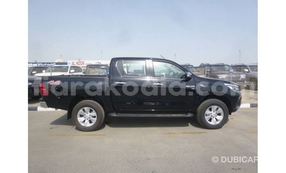 Acheter Import Voiture Toyota Hilux Noir à Import - Dubai, Diana Acheter Import Voiture Toyota Hilux Noir à Import - Dubai, Diana