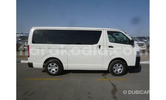 Acheter Import Voiture Toyota Hiace Blanc à Import - Dubai, Diana Acheter Import Voiture Toyota Hiace Blanc à Import - Dubai, Diana