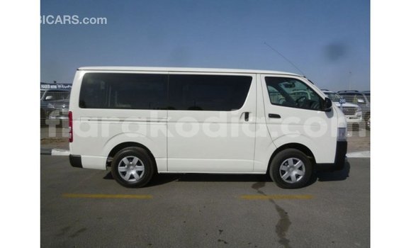 Hividy Toyota Hiace fotsy Car in Import - Dubai in Diana Hividy Toyota Hiace fotsy Car in Import - Dubai in Diana