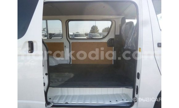 Hividy Toyota Hiace fotsy Car in Import - Dubai in Diana Hividy Toyota Hiace fotsy Car in Import - Dubai in Diana