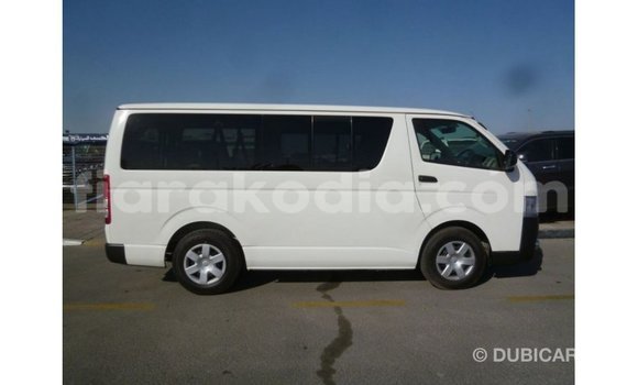 Acheter Import Voiture Toyota Hiace Blanc à Import - Dubai, Diana Acheter Import Voiture Toyota Hiace Blanc à Import - Dubai, Diana