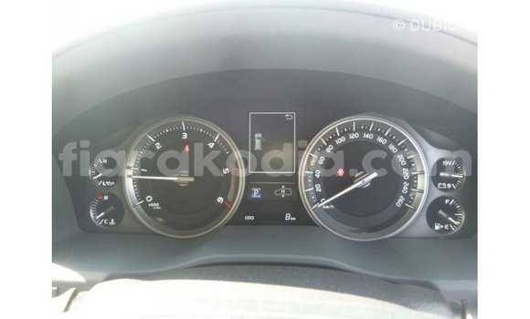 Acheter Import Voiture Toyota Land Cruiser Rouge à Import - Dubai, Diana Acheter Import Voiture Toyota Land Cruiser Rouge à Import - Dubai, Diana