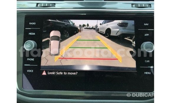 Acheter Import Voiture Volkswagen Tiguan Noir à Import - Dubai, Diana Acheter Import Voiture Volkswagen Tiguan Noir à Import - Dubai, Diana