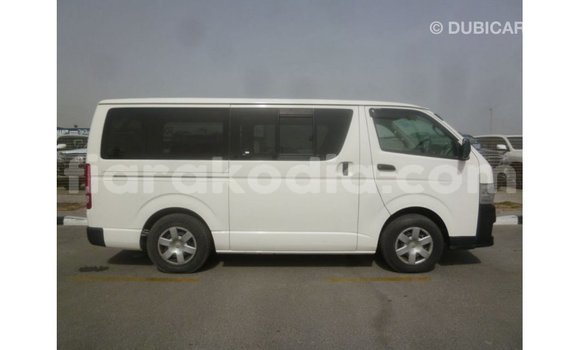 Acheter Import Voiture Toyota Hiace Blanc à Import - Dubai, Diana Acheter Import Voiture Toyota Hiace Blanc à Import - Dubai, Diana