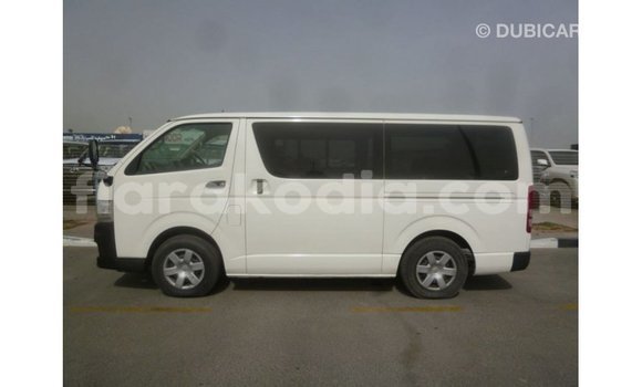 Acheter Import Voiture Toyota Hiace Blanc à Import - Dubai, Diana Acheter Import Voiture Toyota Hiace Blanc à Import - Dubai, Diana