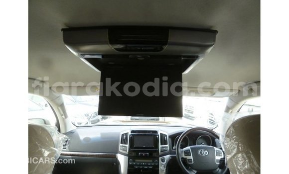 Acheter Import Voiture Toyota Land Cruiser Autre à Import - Dubai, Diana Acheter Import Voiture Toyota Land Cruiser Autre à Import - Dubai, Diana