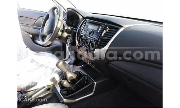 Acheter Import Voiture Mitsubishi L200 Blanc à Import - Dubai, Diana Acheter Import Voiture Mitsubishi L200 Blanc à Import - Dubai, Diana