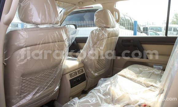 Hividy Toyota Land Cruiser Hafa Car in Import - Dubai in Diana Hividy Toyota Land Cruiser Hafa Car in Import - Dubai in Diana
