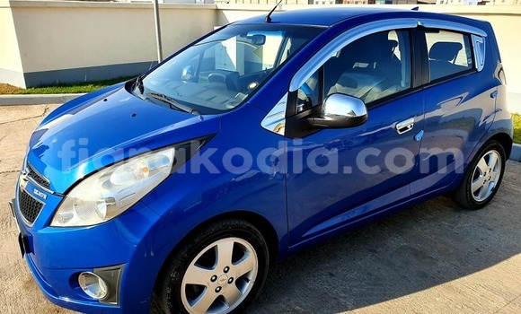 Hividy Chevrolet Spark Blue Car in Antananarivo in Analamanga Hividy Chevrolet Spark Blue Car in Antananarivo in Analamanga