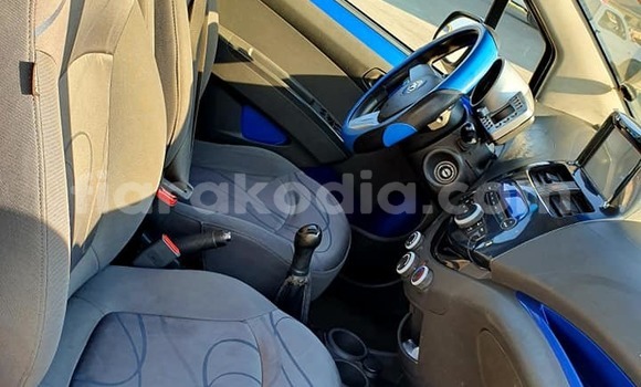 Hividy Chevrolet Spark Blue Car in Antananarivo in Analamanga Hividy Chevrolet Spark Blue Car in Antananarivo in Analamanga