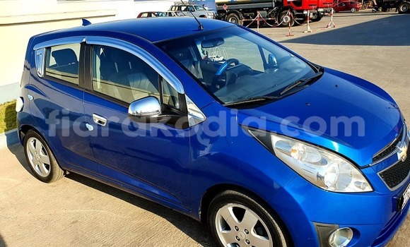 Hividy Chevrolet Spark Blue Car in Antananarivo in Analamanga Hividy Chevrolet Spark Blue Car in Antananarivo in Analamanga