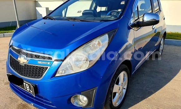 Hividy Chevrolet Spark Blue Car in Antananarivo in Analamanga Hividy Chevrolet Spark Blue Car in Antananarivo in Analamanga