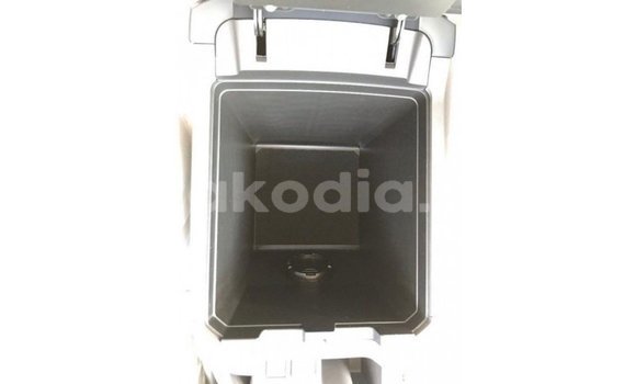 Acheter Import Voiture Toyota Prado Noir à Import - Dubai, Diana Acheter Import Voiture Toyota Prado Noir à Import - Dubai, Diana