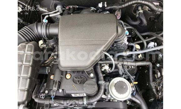 Acheter Import Voiture Toyota Prado Marron à Import - Dubai, Diana Acheter Import Voiture Toyota Prado Marron à Import - Dubai, Diana