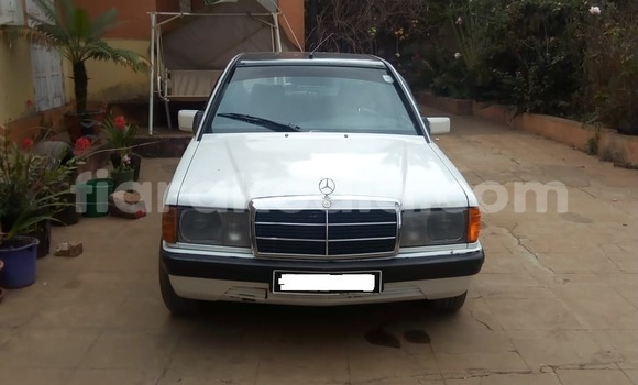 Acheter Occasion Voiture Mercedes Viano Blanc à Antananarivo, Analamanga