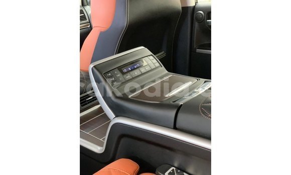 Acheter Import Voiture Toyota Land Cruiser Noir à Import - Dubai, Diana Acheter Import Voiture Toyota Land Cruiser Noir à Import - Dubai, Diana