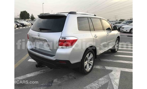 Hividy Toyota Highlander Hafa Car in Import - Dubai in Diana Hividy Toyota Highlander Hafa Car in Import - Dubai in Diana