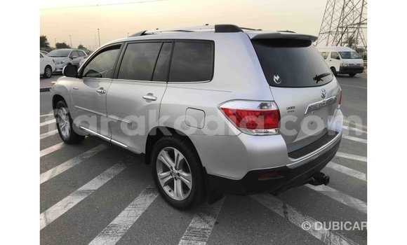 Hividy Toyota Highlander Hafa Car in Import - Dubai in Diana Hividy Toyota Highlander Hafa Car in Import - Dubai in Diana